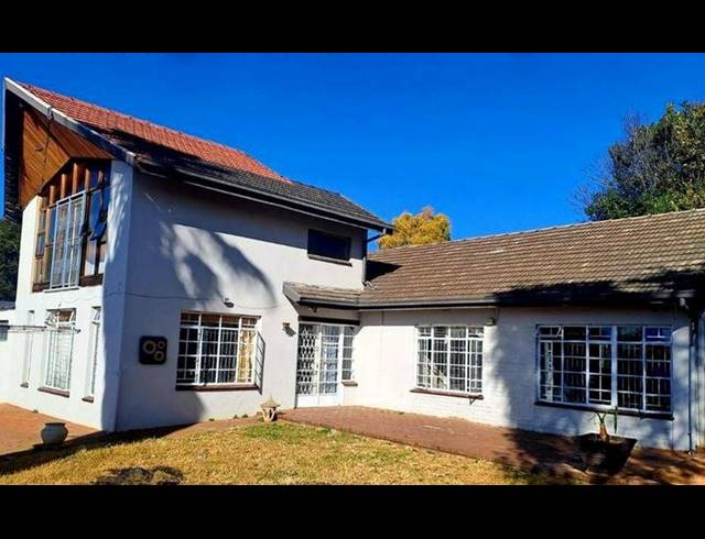 4 BEDROOM HOUSE FOR SALE IN BIRCHLEIGH